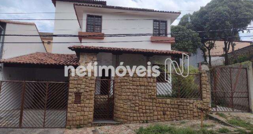 Casa com 4 quartos à venda na Rua Dom Carloto Távora, Planalto, Belo Horizonte