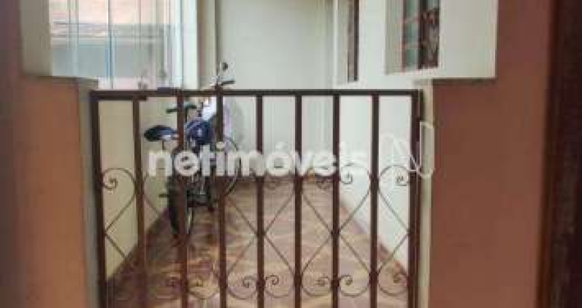 Casa com 2 quartos à venda na Rua Guarará, Santo André, Belo Horizonte