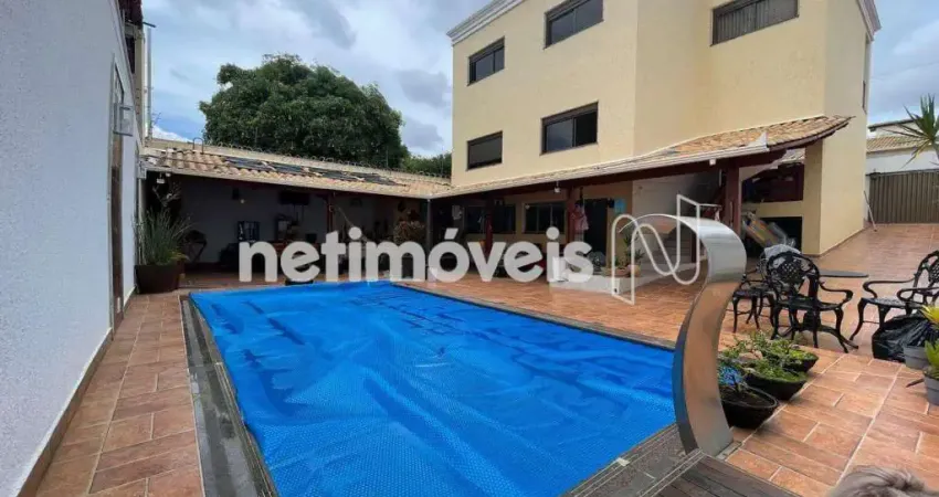 Casa com 4 quartos à venda na Rua Inglaterra, Parque Leblon, Belo Horizonte