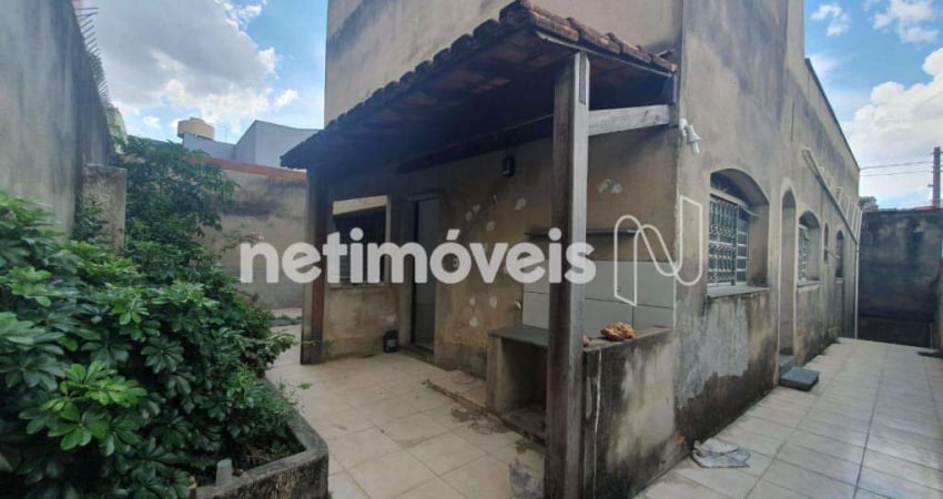 Casa com 3 quartos à venda na Rua Alvinópolis, Santa Tereza, Belo Horizonte