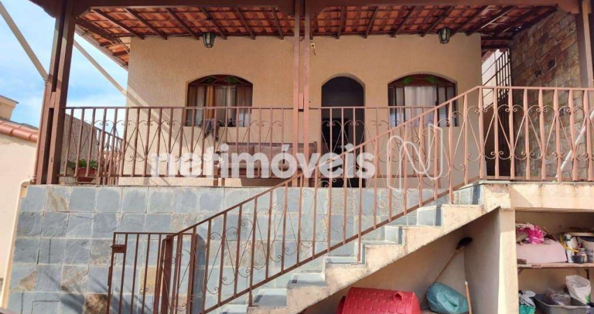 Casa com 2 quartos à venda na Rua Sônia, Humaitá, Belo Horizonte
