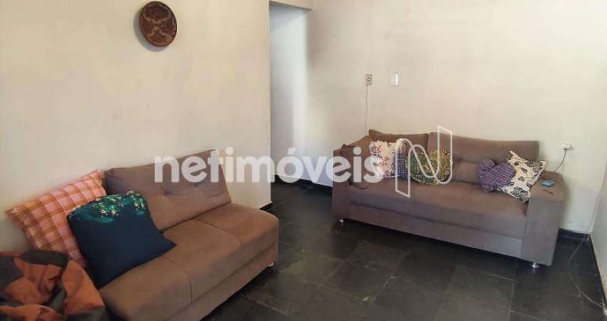 Casa com 3 quartos à venda na Rua Igaraúnas, Floramar, Belo Horizonte