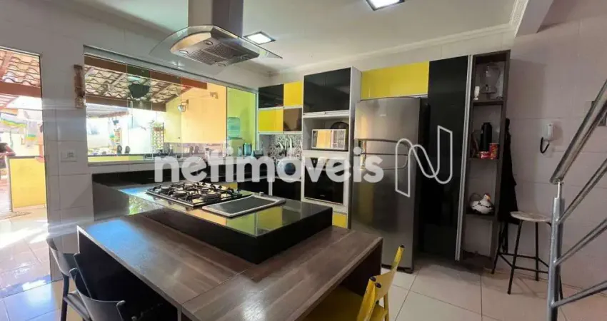 Casa com 4 quartos à venda na Rua Alvinópolis, Parque Xangri-Lá, Contagem