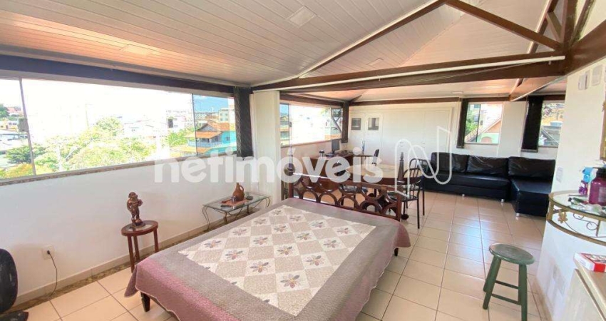Casa com 4 quartos à venda na Rua Águas Formosas, Pedra Azul, Contagem