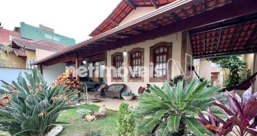 Casa com 3 quartos à venda na Rua Castelo Serpa, Castelo, Belo Horizonte