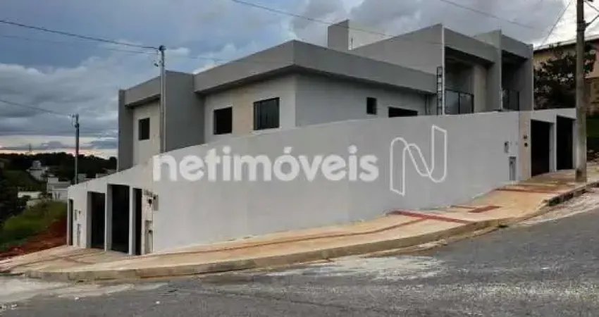 Casa com 3 quartos à venda na Rua Sargento Carlos Roberto Vieira, Novo Centro, Santa Luzia