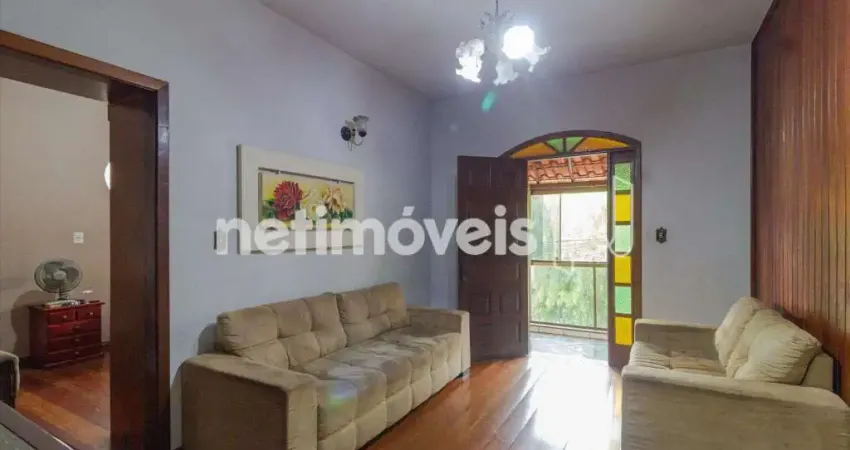 Casa com 3 quartos à venda na Rua Vicente Castano, Santa Cruz, Belo Horizonte