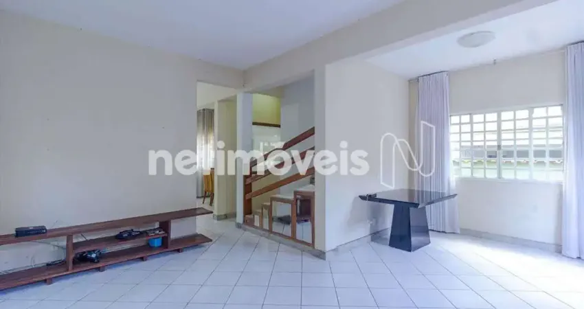 Casa com 4 quartos à venda na Rua Rosada, Vitória, Belo Horizonte
