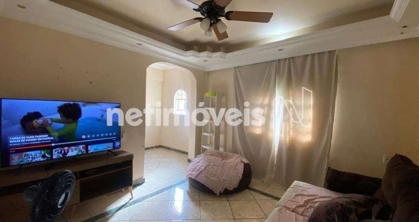 Casa com 5 quartos à venda na Rua Castro Alves, Copacabana, Belo Horizonte