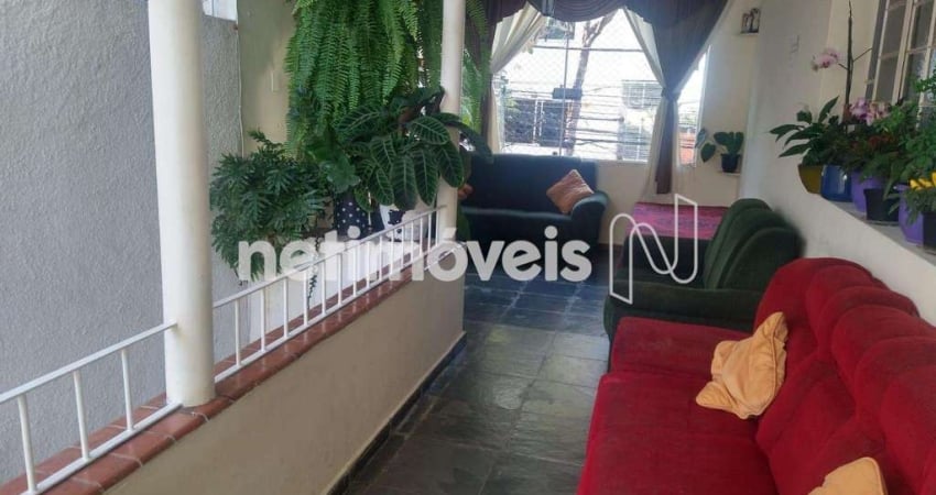 Casa com 3 quartos à venda na Rua Juiz Costa Val, Santa Efigênia, Belo Horizonte