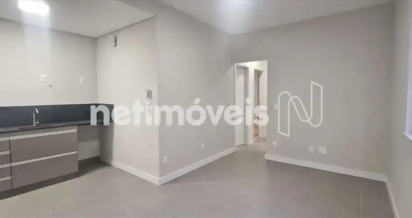 Apartamento 100% reformado na melhor localização do funcionários!