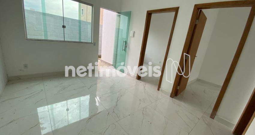 Casa em condomínio fechado com 2 quartos à venda na Rua Acácio José Diniz, Novo Centro, Santa Luzia