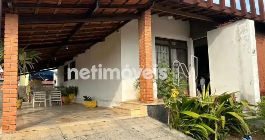 Casa com 3 quartos à venda na Rua João Batista Menezes, São Pedro, Ribeirão das Neves