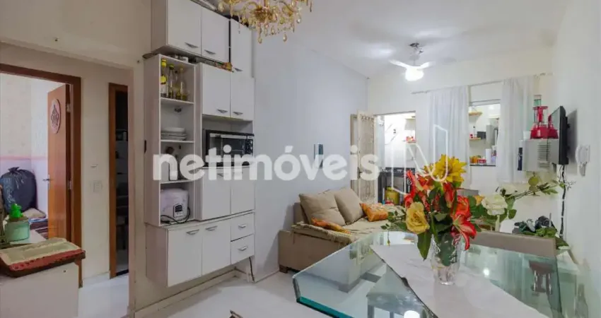 Casa com 3 quartos à venda na Rua Canavieiras, Parque Xangri-Lá, Contagem