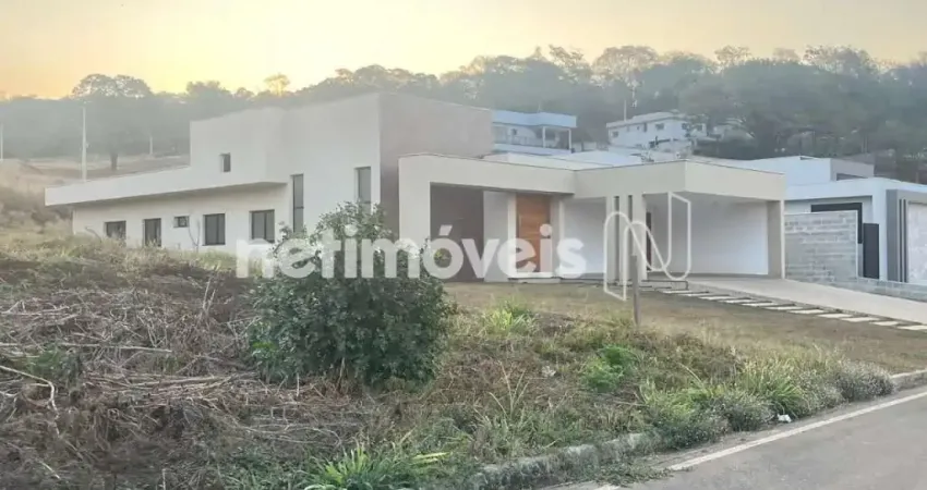 Terreno em condomínio fechado à venda na Avenida Alcino Gonçalo Cota, Bom Jesus, Matozinhos