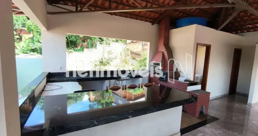 Casa com 3 quartos à venda na Rua Núbia Rezende Campos, Dom Silvério, Belo Horizonte