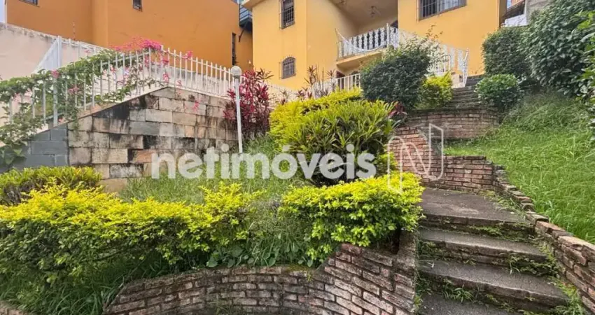Casa com 4 quartos à venda na Rua Estácio Rodrigues, Havaí, Belo Horizonte