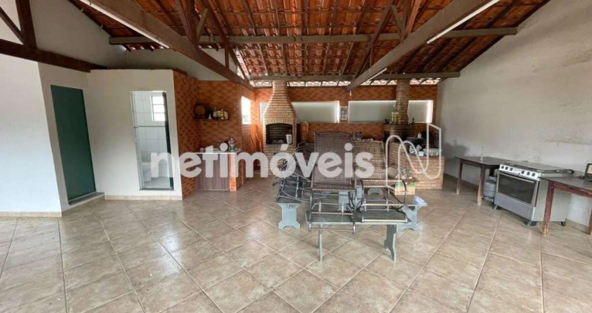 Casa com 6 quartos à venda na Rua Universal, Gávea, Vespasiano