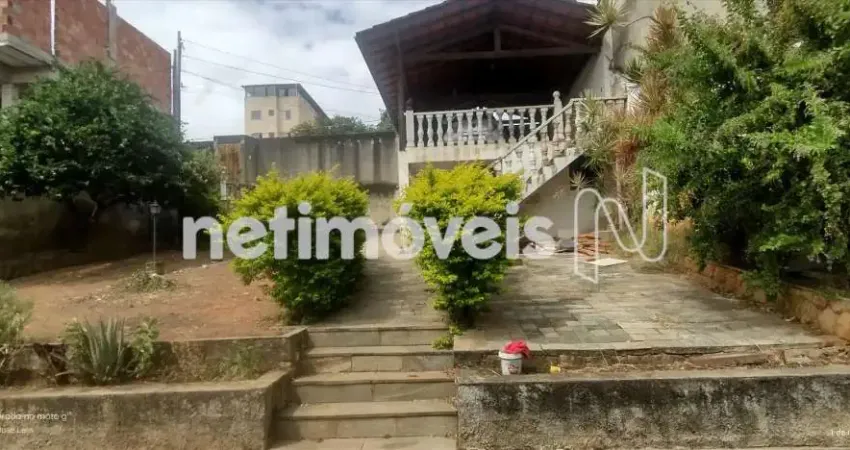Casa com 3 quartos à venda na Rua Moscou, Parque Recreio, Contagem