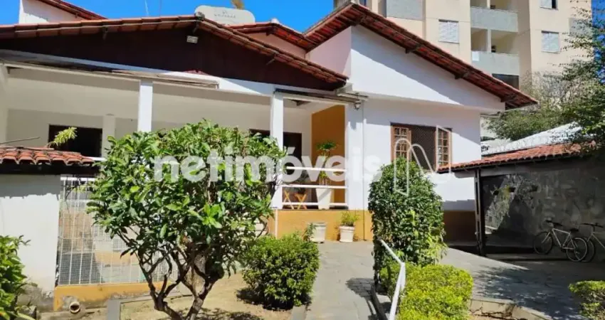 Casa com 3 quartos à venda na Rua Gumercindo Couto e Silva, Itapoã, Belo Horizonte