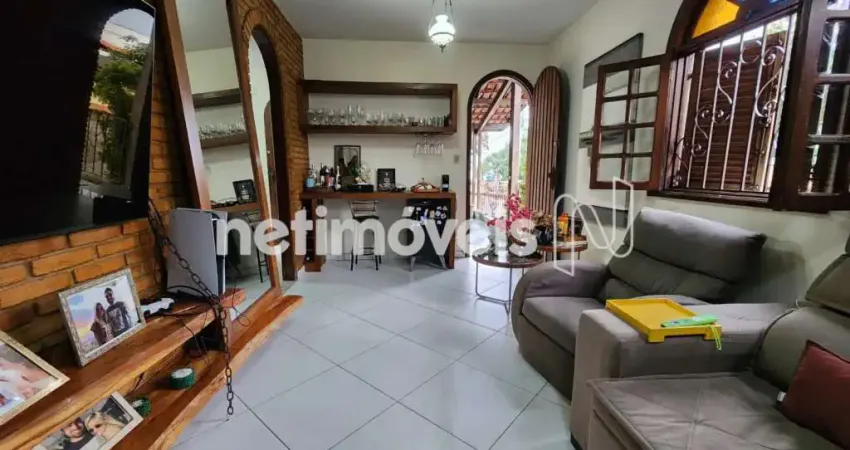 Casa com 2 quartos à venda na Rua Capitão Leonídio Soares, Planalto, Belo Horizonte