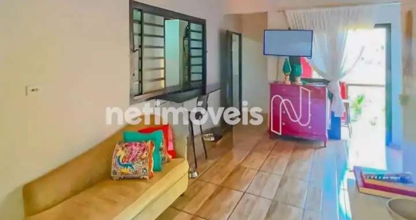Casa com 3 quartos à venda na Rua Genoveva de Souza, Sagrada Família, Belo Horizonte