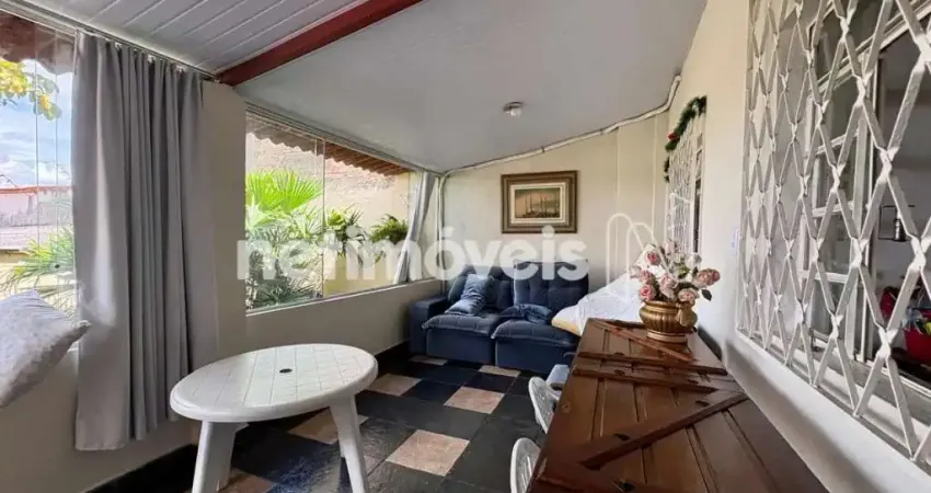 Casa com 4 quartos à venda na Rua Estoril, São Francisco, Belo Horizonte