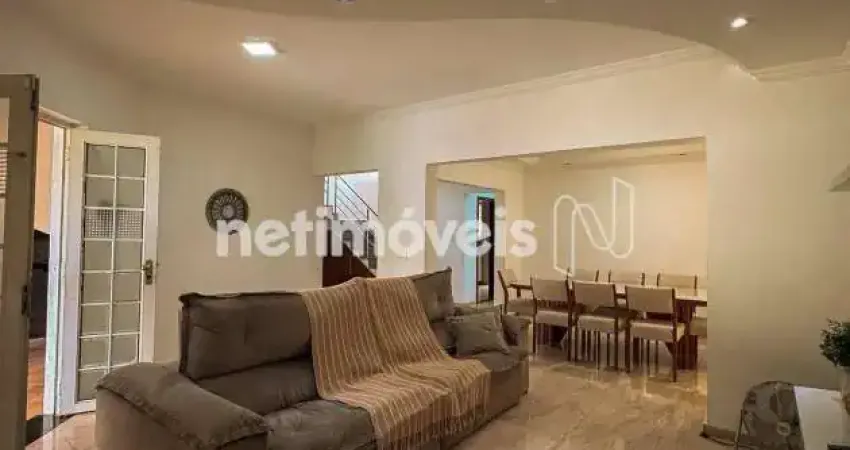 Casa com 4 quartos à venda na Rua Hélio de Senna Figueiredo, Serrano, Belo Horizonte