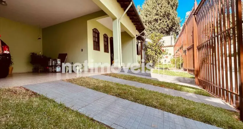 Casa com 3 quartos à venda na Rua Castelo Serpa, Castelo, Belo Horizonte