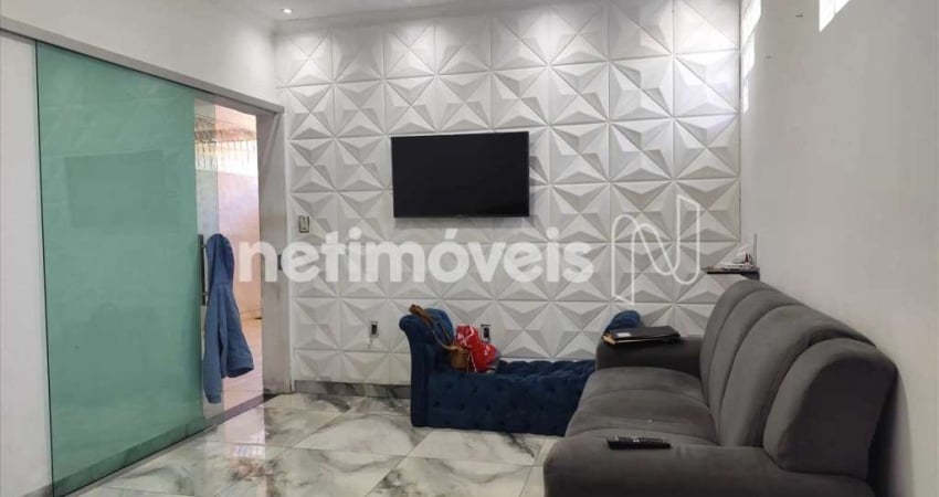 Casa com 3 quartos à venda na Rua Refinaria Cubatão, Petrolândia, Contagem