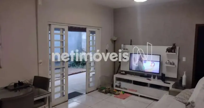 Casa com 3 quartos à venda na Rua Joaquim Carlos Maciel, Goiânia, Belo Horizonte