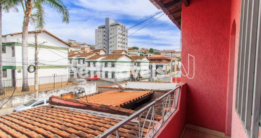 Casa com 2 quartos à venda na Rua Cambé, Coqueiros, Belo Horizonte