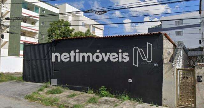 Terreno à venda na Rua Queluzita, Fernão Dias, Belo Horizonte