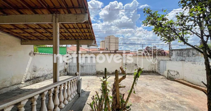 Terreno à venda na Rua Professora Vicentina Barreto, Planalto, Belo Horizonte