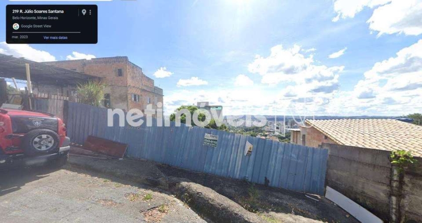 Terreno à venda na Rua Júlio Soares Santana, Ouro Preto, Belo Horizonte