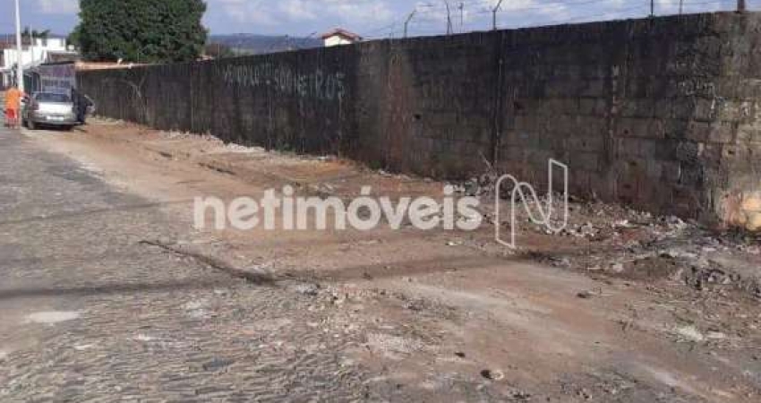 Terreno à venda na Rua Professor Alberto Paes, Jardim Arizona, Sete Lagoas