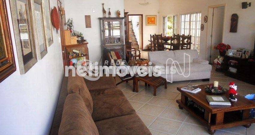 Casa comercial com 2 salas à venda na Rua Parentins, Santa Lúcia, Belo Horizonte