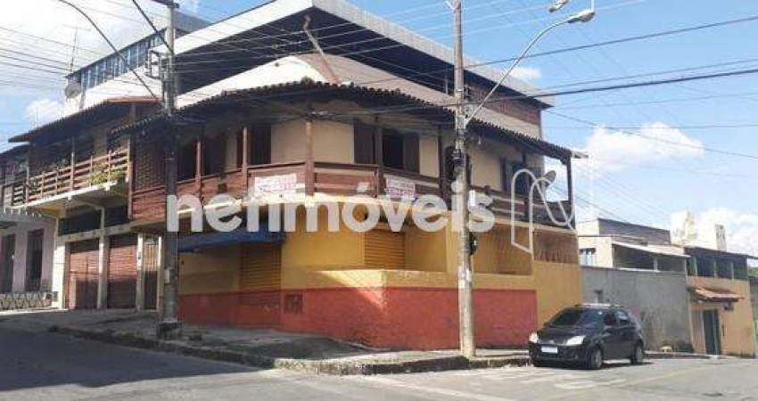 Casa comercial com 1 sala à venda na Rua Buriti, Jardim Laguna, Contagem