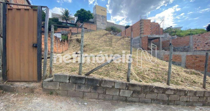 Terreno à venda na Rua Madre de Deus, Ouro Minas, Belo Horizonte
