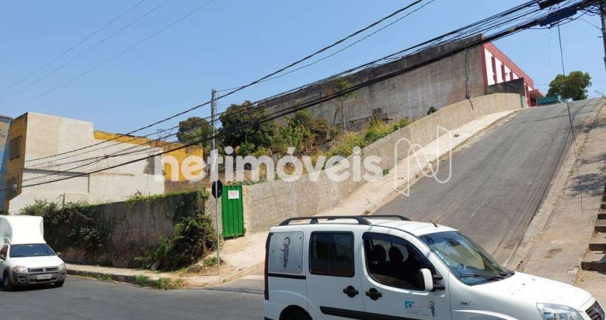 Terreno à venda na Rua Leiria, São Francisco, Belo Horizonte