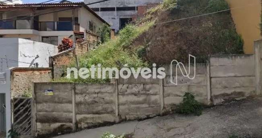Terreno à venda na Rua Doutor Michel Bedran, Fernão Dias, Belo Horizonte