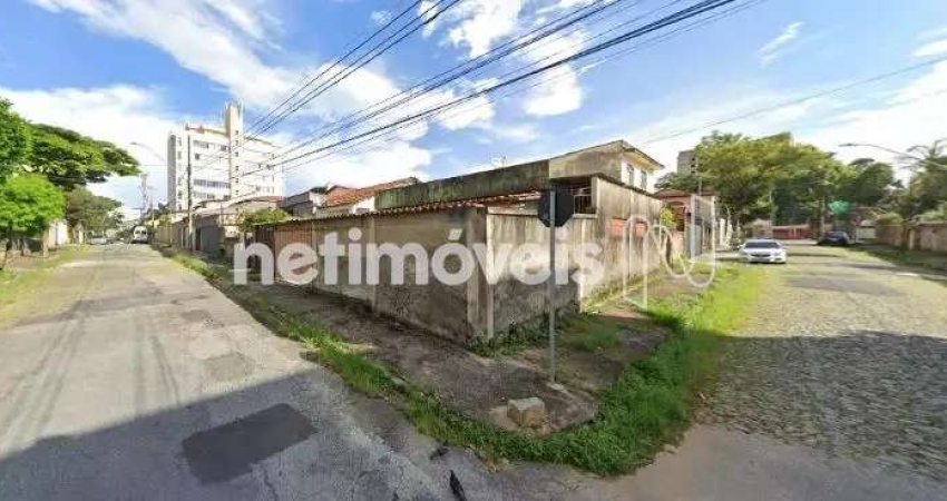 Terreno à venda na Rua Hortencia, Esplanada, Belo Horizonte