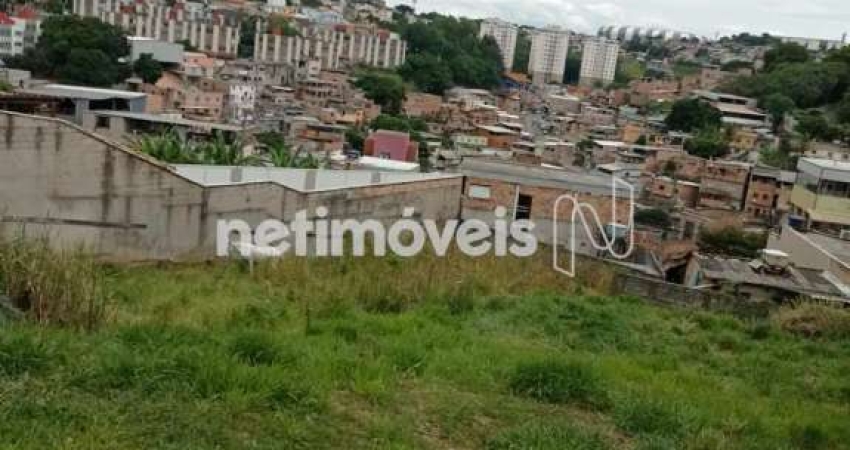 Terreno à venda na Rua Melo Teixeira, Álvaro Camargos, Belo Horizonte