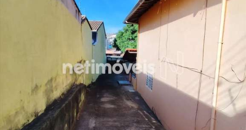 Casa com 7 quartos à venda na Rua Gentil Diniz, Três Barras, Contagem
