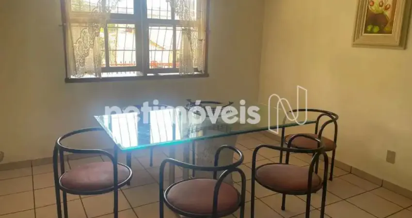 Casa com 4 quartos à venda na Rua Castelo de Alcobaça, Castelo, Belo Horizonte