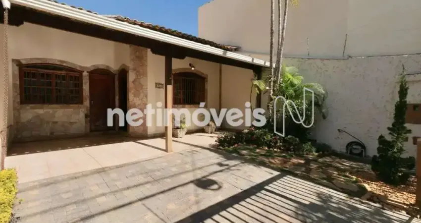 Casa com 3 quartos à venda na Rua Castelo de Alcazar, Castelo, Belo Horizonte