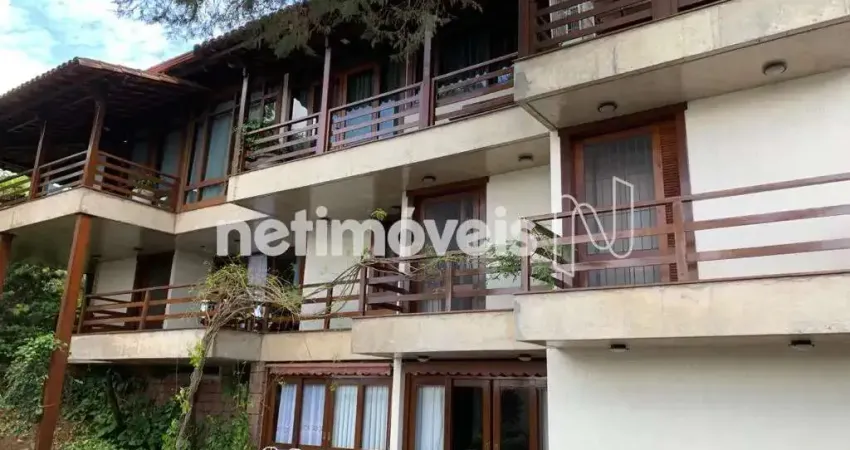 Ótima casa no belvedere com 5 quartos sendo 3 suítes - área total de 550m²;