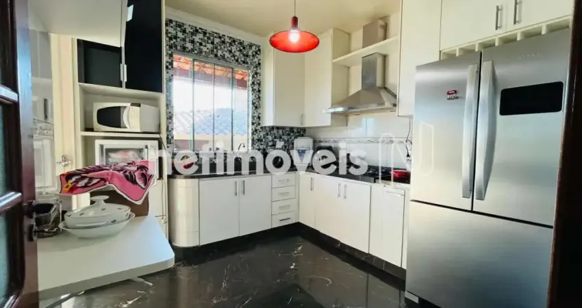 Casa com 4 quartos à venda na Rua Moscou, Parque Recreio, Contagem