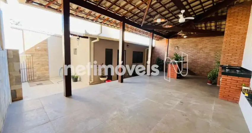 Casa com 4 quartos à venda na Rua Moscou, Parque Recreio, Contagem