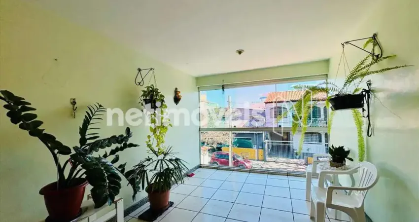 Casa com 3 quartos à venda na Rua Carlos Alberto, Rio Branco, Belo Horizonte